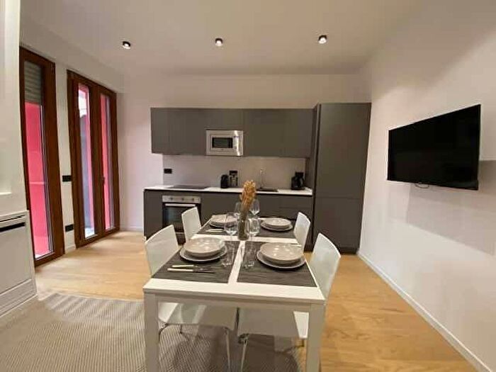 Appartamento bilocale in affitto in Via Serviliano Lattuada, Porta Romana Medaglie dOro, Milano