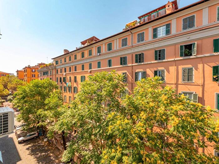 Appartamento trilocale in affitto in Viale Pinturicchio, Flaminio, Roma