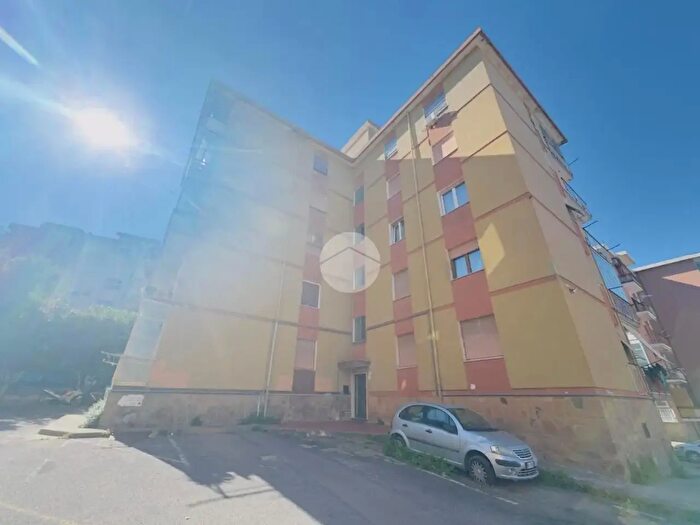 Appartamento quadrilocale in vendita in Via Thiesi, Sassari