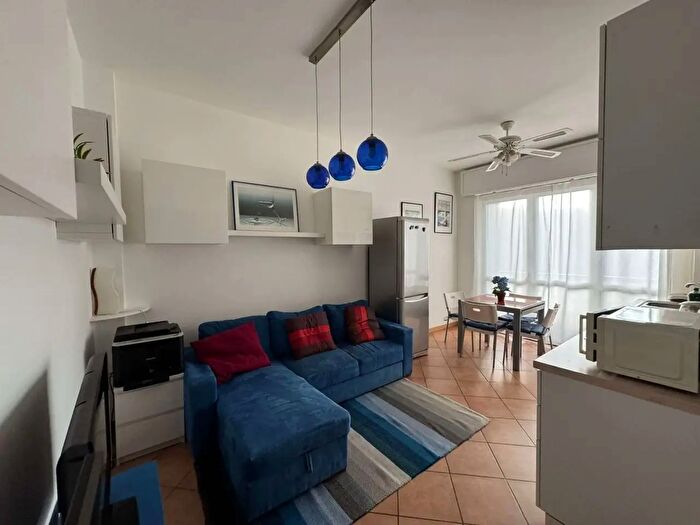 Appartamento bilocale in affitto in Via Paul Valery, Milano