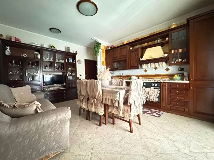 Appartamento trilocale in vendita in Via La Madonnella, Giugliano In Campania