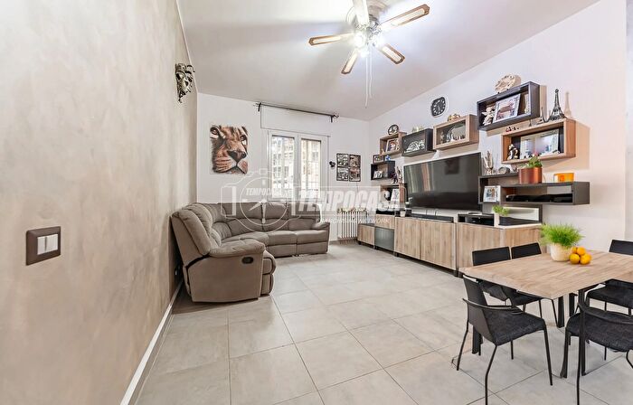 Appartamento quadrilocale in vendita in Via Respighi C, Monza