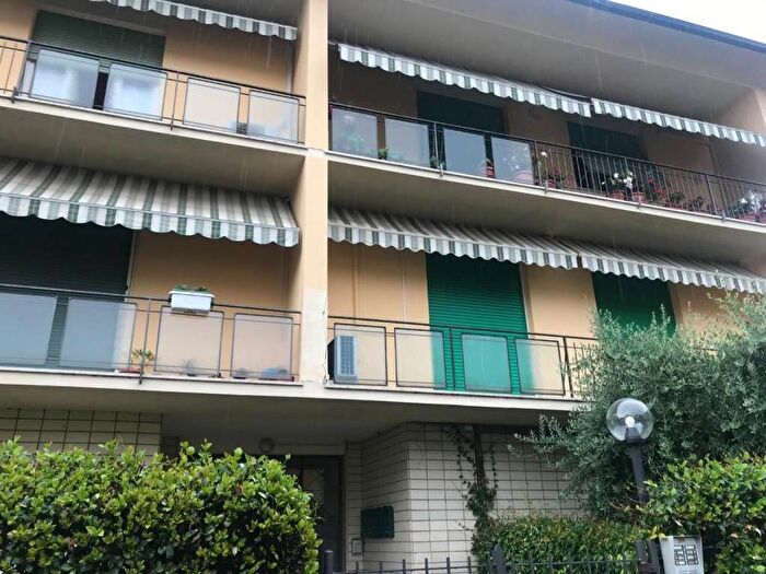 Appartamento con 5 locali in affitto in Lucca, Arancio