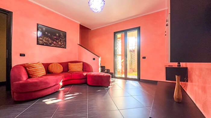 Casa quadrilocale in vendita in Via Napoli, Villaspeciosa