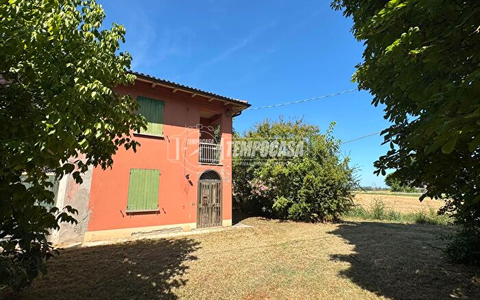 Appartamento con 5 locali in vendita in Molinella