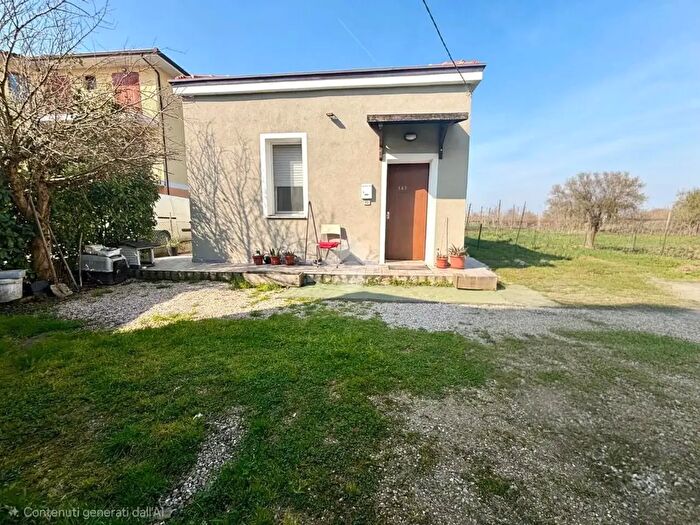 Appartamento bilocale in vendita in Via Santerno Ammonite, Ravenna