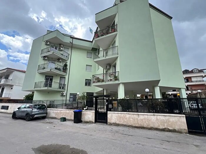 Appartamento quadrilocale in vendita in Via San Gennaro, Acerra