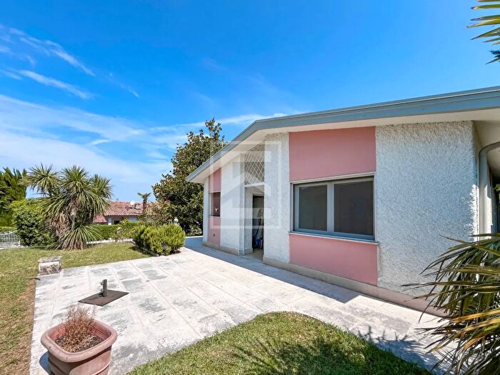 Casa trilocale in vendita in Via Bosca, Lazise