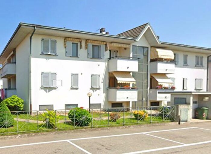 Appartamento trilocale in vendita in Via Paolo Borsellino, Tromello