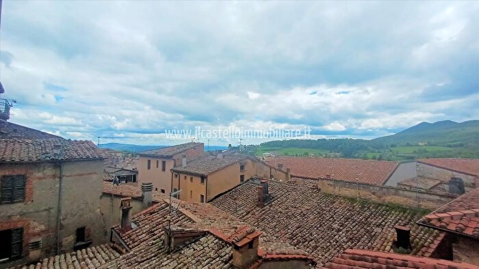 Appartamento quadrilocale in vendita in Corso Garibaldi, Sarteano