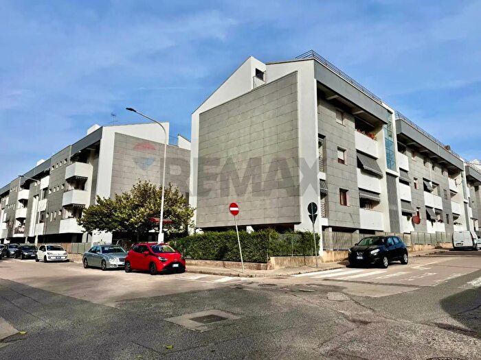 Appartamento quadrilocale in vendita in Via Parigi, Sassari