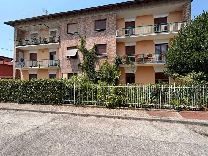 Appartamento trilocale in vendita in Via Edelweiss, Borgo San Dalmazzo
