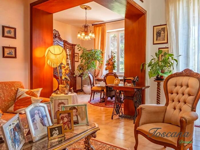 Appartamento quadrilocale in vendita in Ludovico Ariosto, Gavorrano