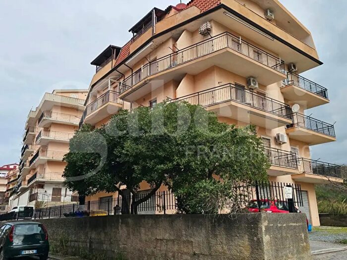 Appartamento bilocale in vendita in Via Ordine, Scalea