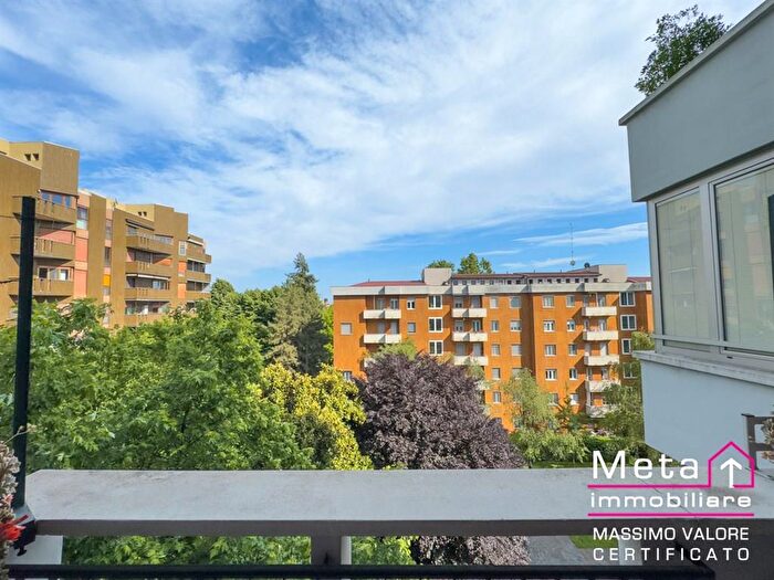 Case in Vendita e in Affitto - 3