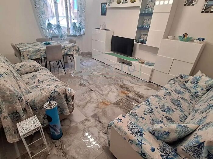 Appartamento bilocale in vendita in Via della Libertà, Rapallo