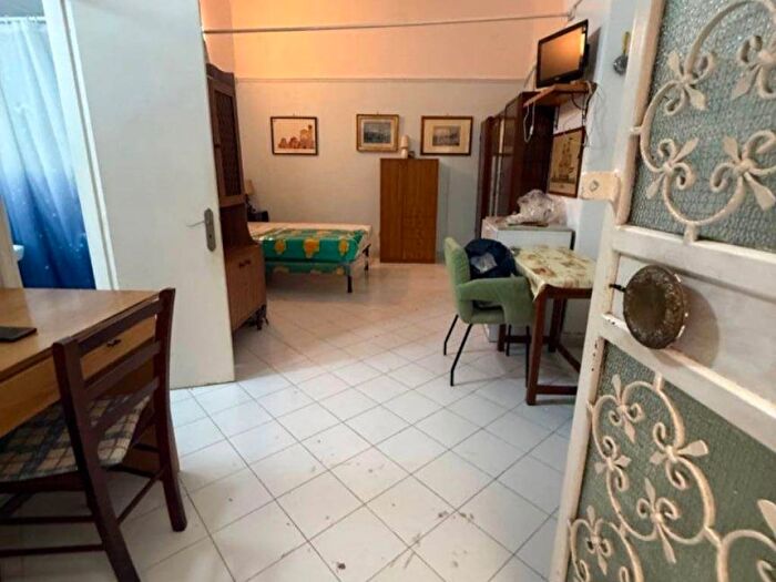 Appartamento monolocale in affitto in Vico Santo Spirito, Monte di Dio, Napoli