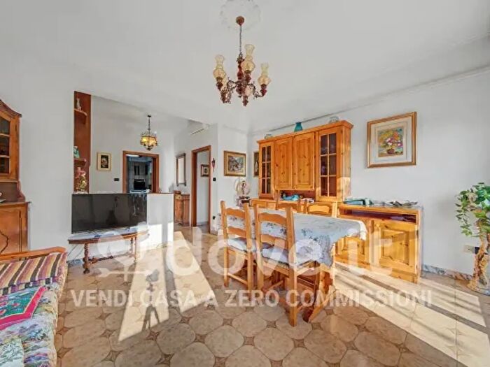 Appartamento trilocale in vendita in Via Zante, Milano