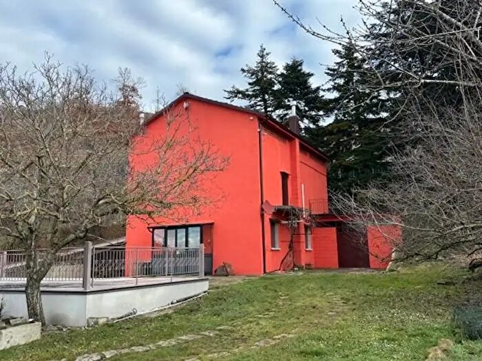 Casa quadrilocale in vendita in San Benedetto Val Di Sambro