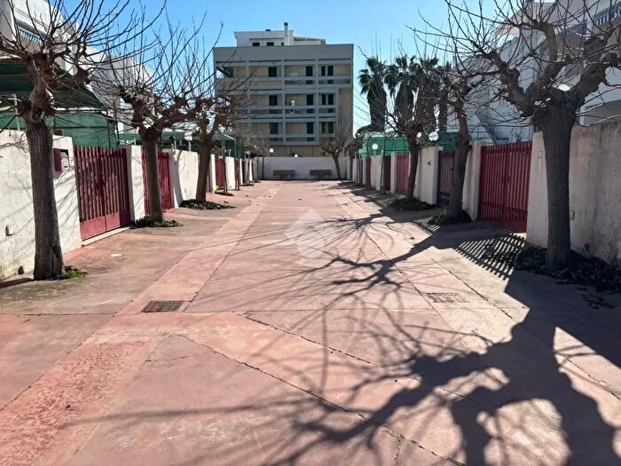 Casa trilocale in vendita in Via delle Acacie, Gallipoli