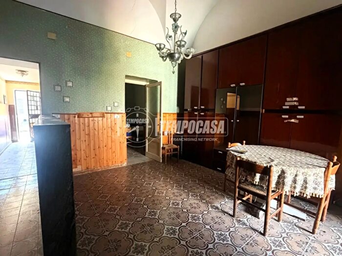 Casa con 6 locali in vendita in Via Giovanna Condorelli, Catania