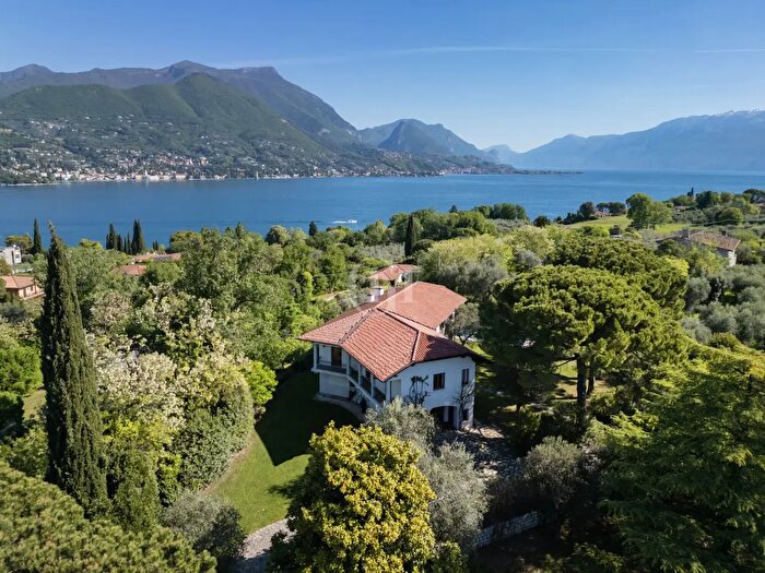 Casa con 13 locali in vendita in Via Benaco, San Felice Del Benaco