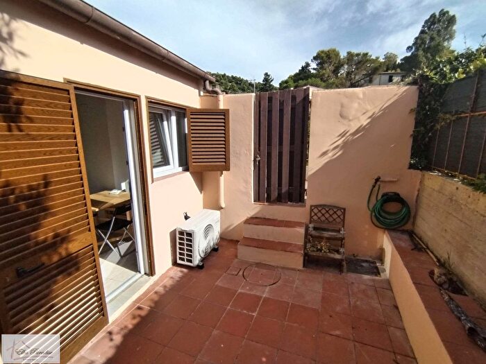 Casa trilocale in vendita in Via della Marina, Rio