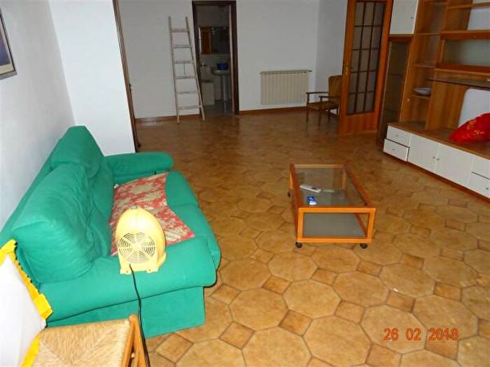 Casa con 6 locali in vendita in Via Baldi, San Cataldo