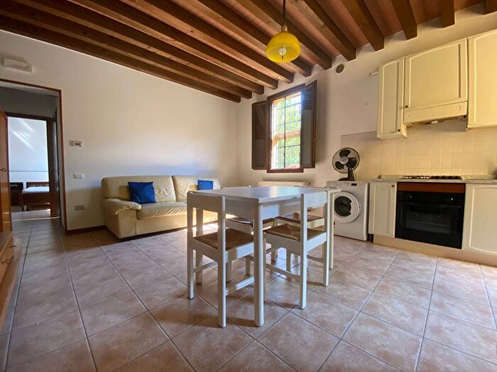 Appartamento trilocale in affitto in Via Michele Sanmicheli, Prato della Valle Pontecorvo, Padova