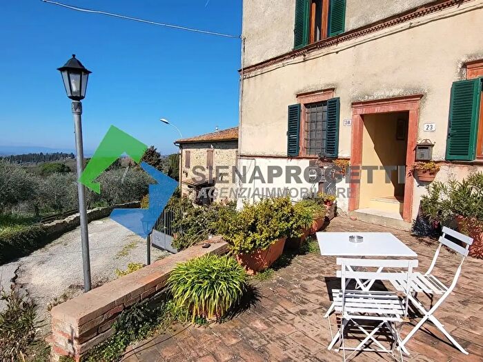 Appartamento quadrilocale in vendita in Corsignano, Castelnuovo Berardenga
