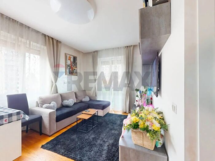 Appartamento trilocale in vendita in Via Eugenio Curiel, Cinisello Balsamo