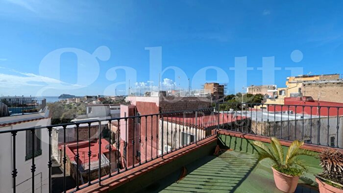 Appartamento bilocale in vendita in Via Giovanni da Procida, Monte Di Procida