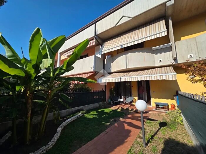 Casa con 6 locali in vendita in Via G Brodolini, San Giovanni Lupatoto