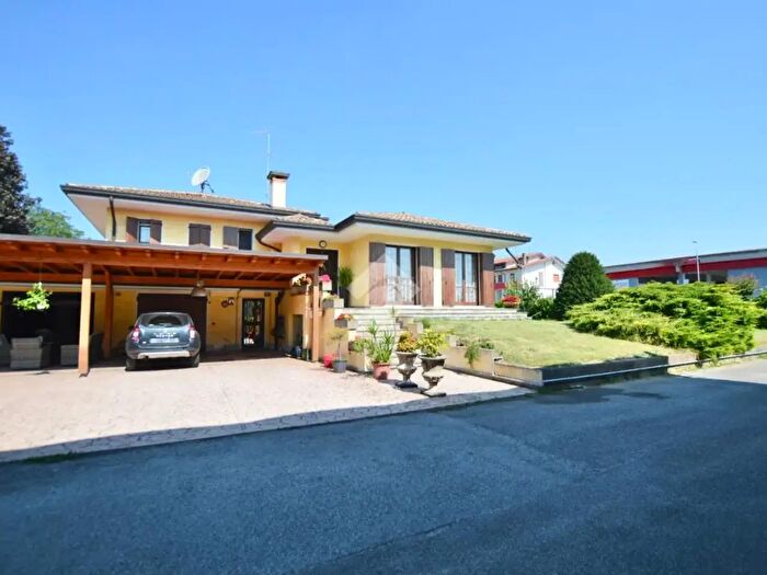 Casa con 5 locali in vendita in Via I Maggio, Ceggia