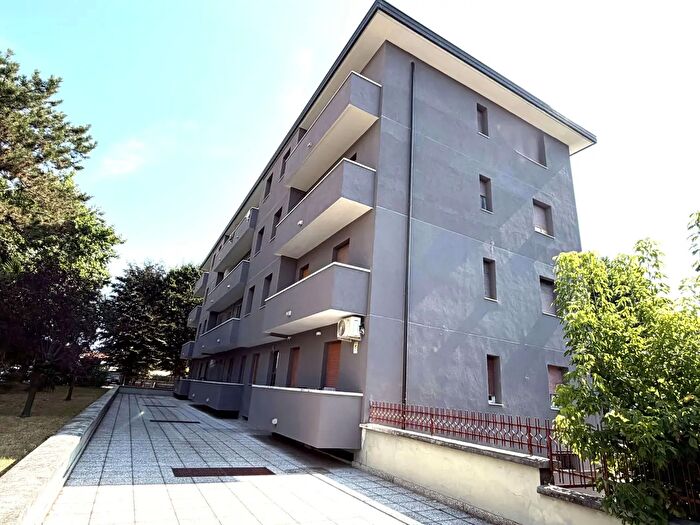 Appartamento trilocale in vendita in Via Guerrazzi, Limbiate