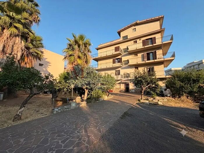 Appartamento con 6 locali in vendita in Via Vecchia San Sperato d, Reggio di Calabria