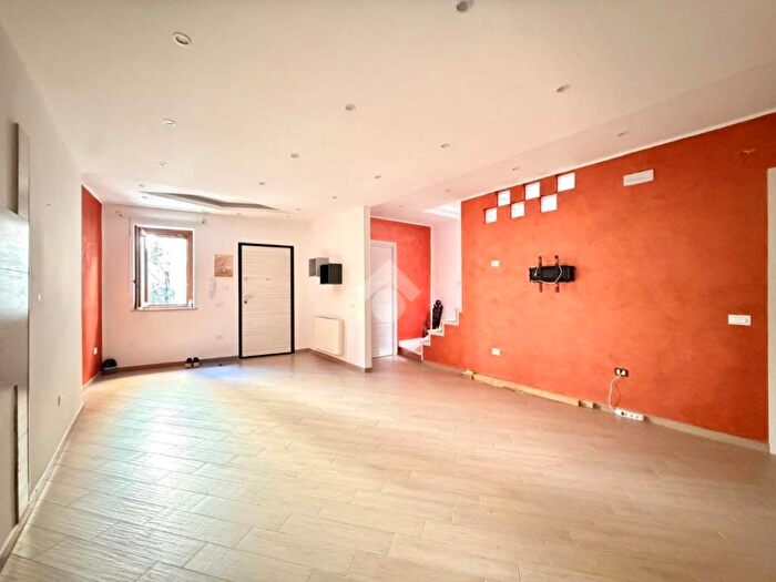 Appartamento trilocale in affitto in Via Petroncello, Spezzano Piccolo, Casali del Manco