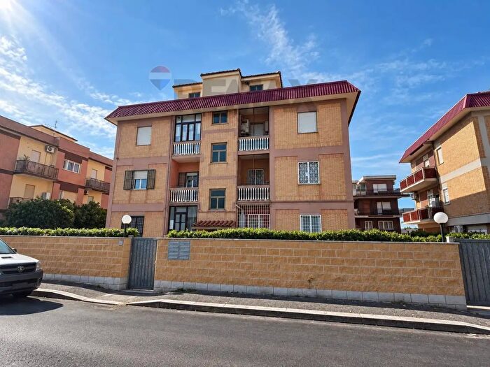 Appartamento bilocale in vendita in Via Rumenia, Pomezia