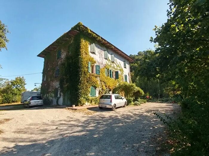 Casa con 15 locali in vendita in Via Castello, Zocca