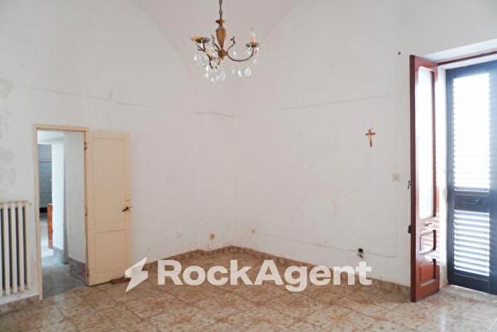 Casa quadrilocale in vendita in Via Lelio Vincenti, Carpignano Salentino