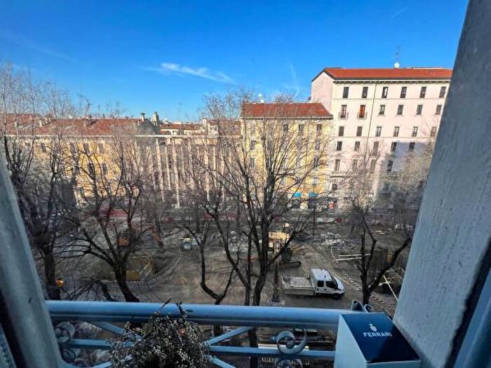 Appartamento quadrilocale in vendita in Corso Concordia, Milano