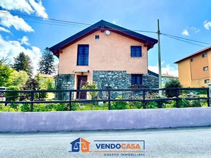 Casa con 5 locali in vendita in Via Cesare Battisti, Bardineto