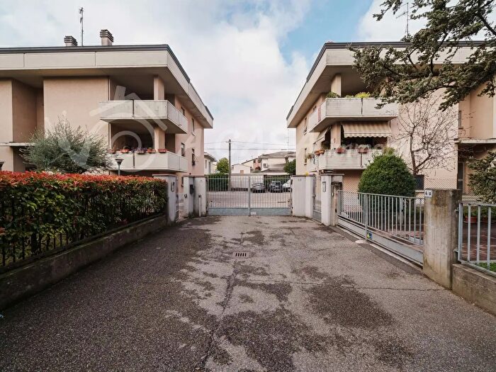 Appartamento trilocale in vendita in Via Rodolfo Morandi, Torrile