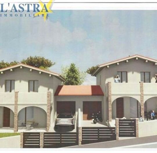 Casa con 6 locali in vendita in Lastra A Signa