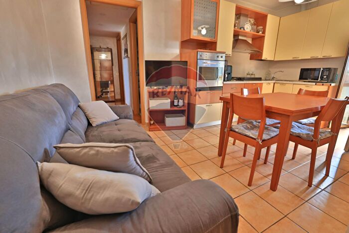 Appartamento trilocale in vendita in Via Milano, Baranzate