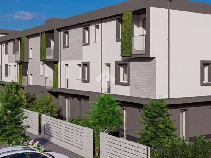 Appartamento quadrilocale in vendita in Via Arno, Bomporto