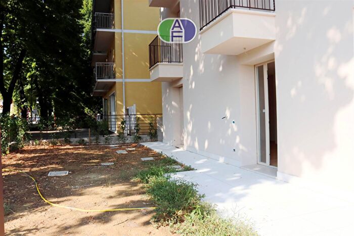 Appartamento con 5 locali in vendita in Via della Fonda, Noale