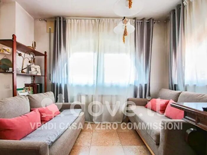 Appartamento con 5 locali in vendita in Via Fratelli Govoni, Verona