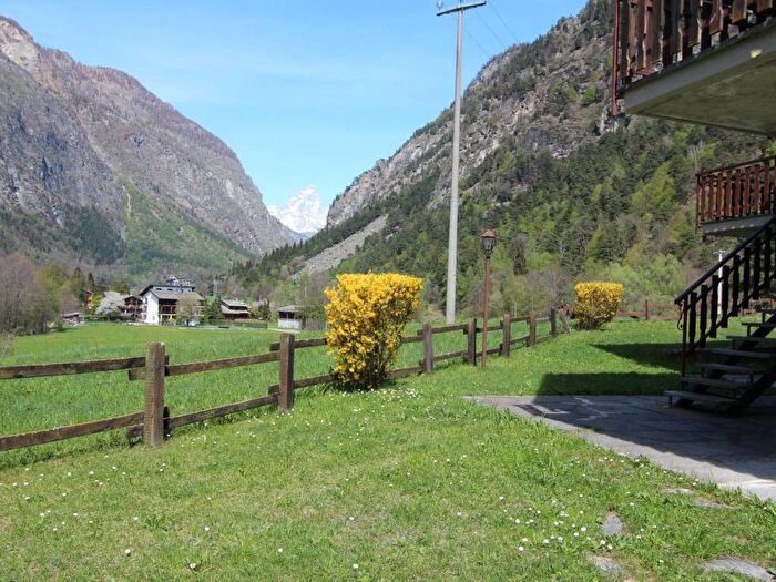 Appartamento bilocale in affitto in Località Capoluogo, Centro, AnteySaintAndrè