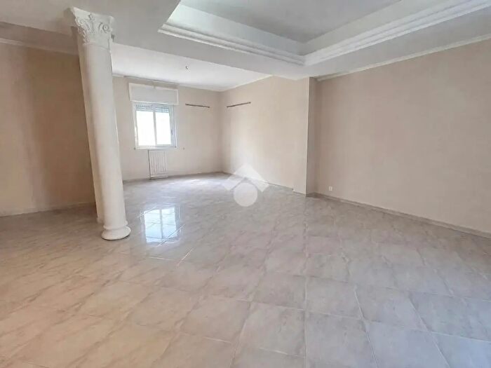 Appartamento trilocale in vendita in Via Vincenzo Gioberti, Barletta